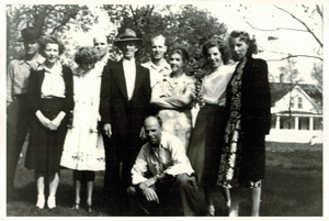 1947 Peterson Family Photo