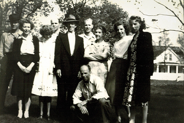 1948 Peterson Family Photograph