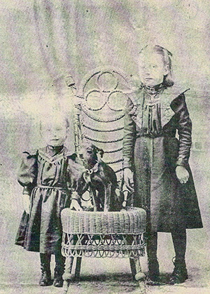 Hazel Smith Nylander 10 and Sister 5 with thier Dog Tiny