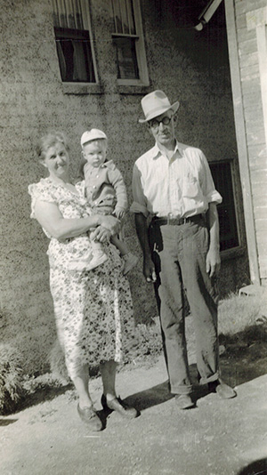 Dave and Emma Peterson with Grandson Gordon Peterson